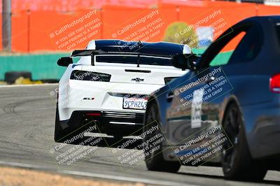 media/Oct-18-2025-Extreme Speed (Sat) [[d6d7e1fef1]]/Group 3 Purple/Session 2 (Turn 3)/